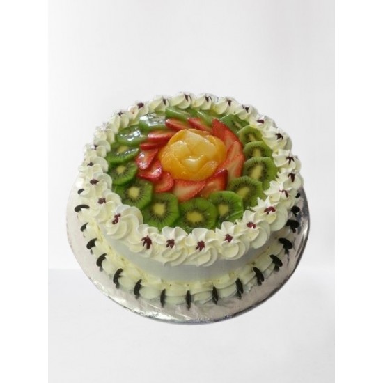 Beauteous Kiwi and Strawberry Fruit Cake